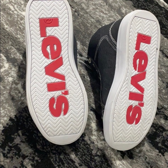 Levi’s Shoes - Picture 4 of 5